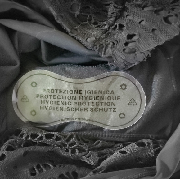 Skirted Bathing suit bottoms - Picture 5 of 6